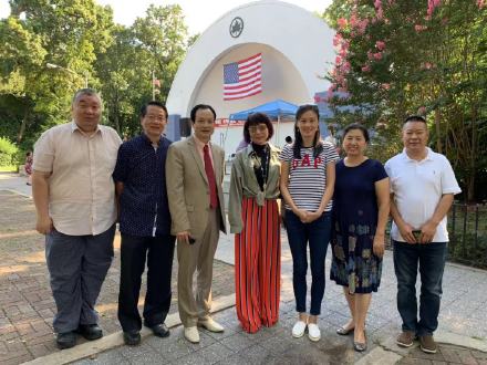 高娓娓:纽约侨团合办迎中秋社区户外音乐艺术节