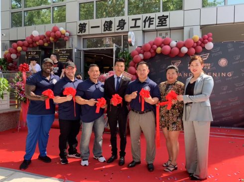 高娓娓:第一健身工作室FirstFitness精彩亮相美国纽约