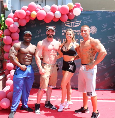 高娓娓:第一健身工作室FirstFitness精彩亮相美国纽约