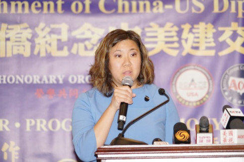 高娓娓:美国华人华侨国会山庄纪念中美建交40周年